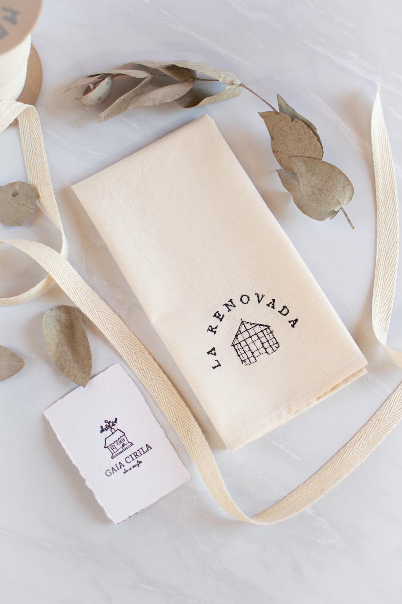 Personalized Embroidered Wedding Napkins – Custom Wedding Table Linens